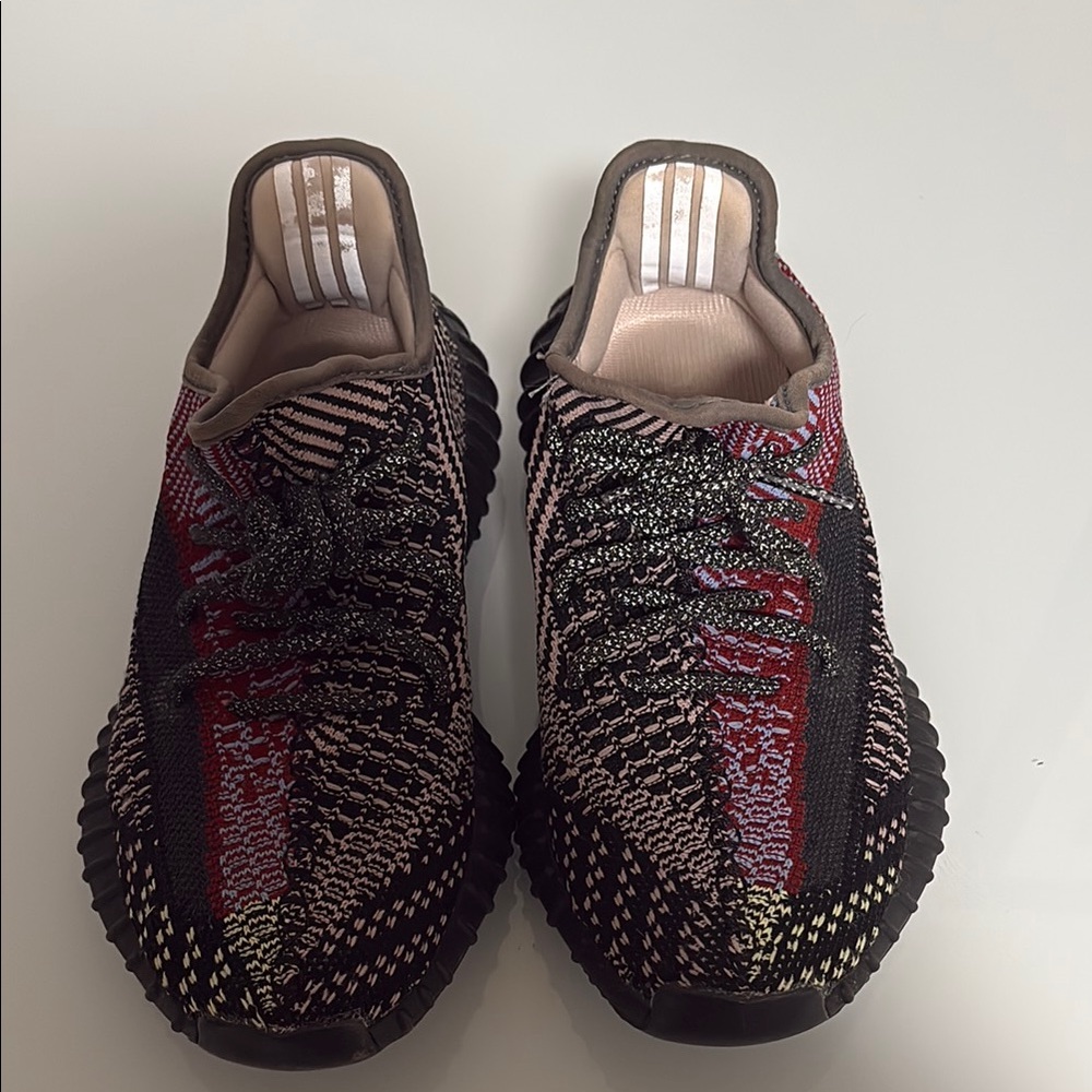 Yeezy Boost 350 Sneakers size 5.5 Y